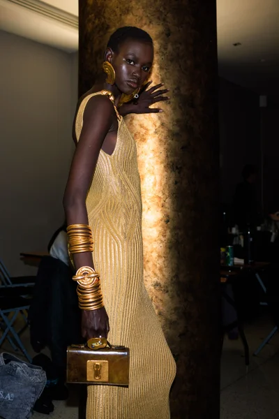 Look 11